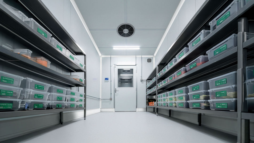 How to Achieve “Easily Cleanable Floor-to-Wall Junctures” on FRP Walls Using Rigid PVC Sanitary Coving